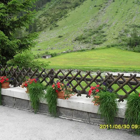 Haus Elisabeth בית הארחה