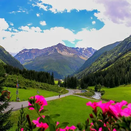 בית הארחה Haus Elisabeth סנט לאונרד אים פיצטל